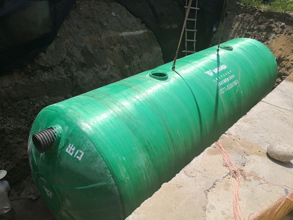 玻璃鋼化糞池怎麽清理？