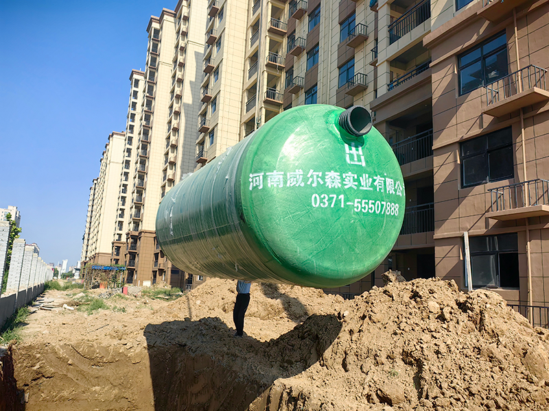 玻璃鋼化糞池施工現場